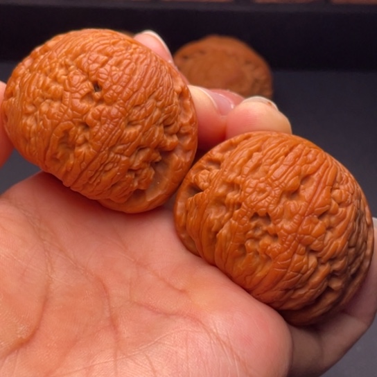 文玩核桃把件秦岭山脉核桃