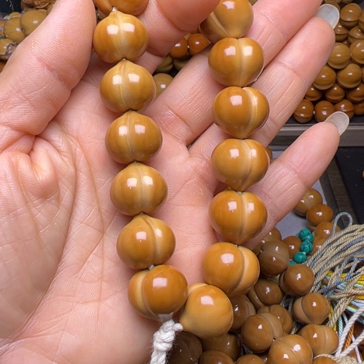 吊坠橄榄核聚宝盆