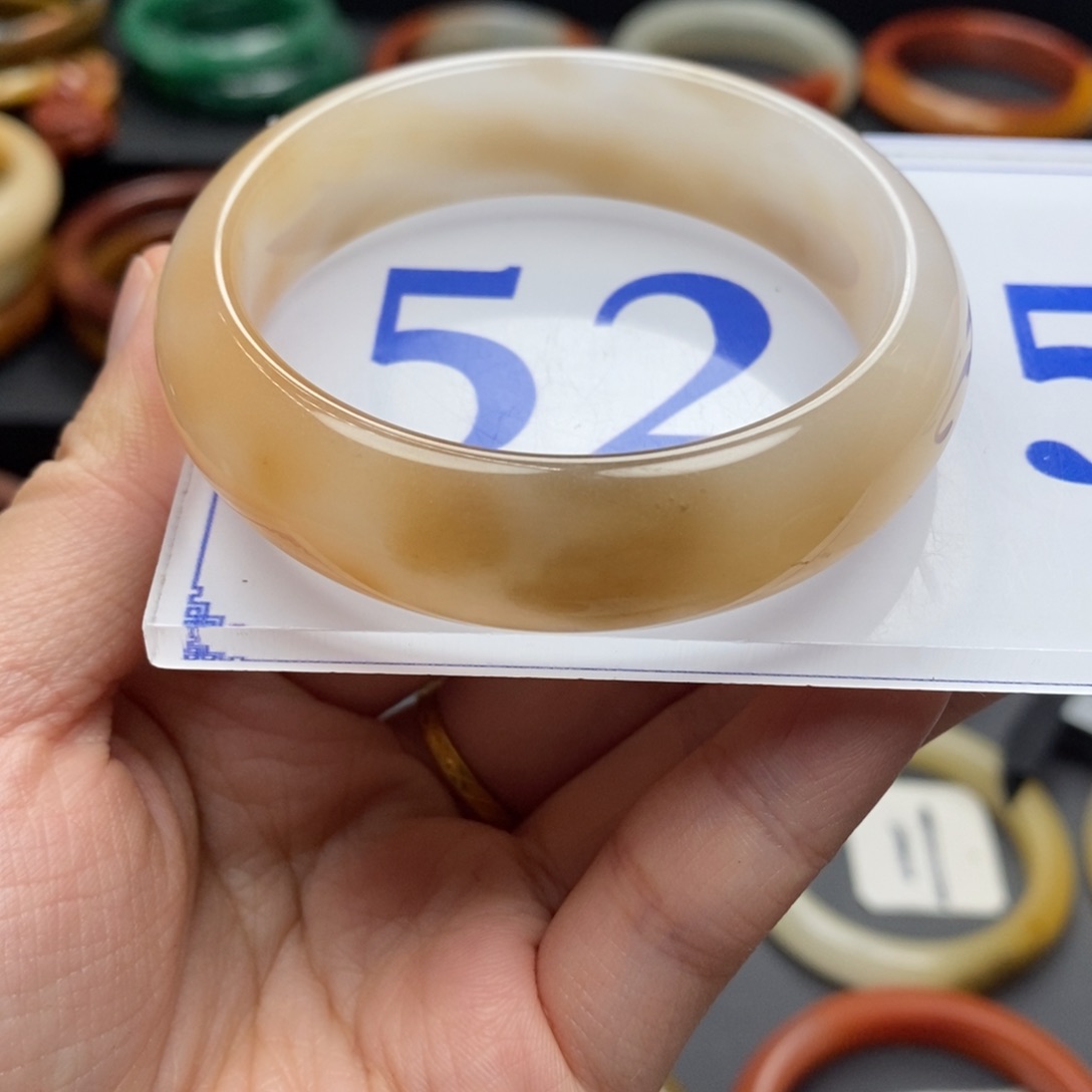 石英质玉（黄龙玉）手镯未镶嵌