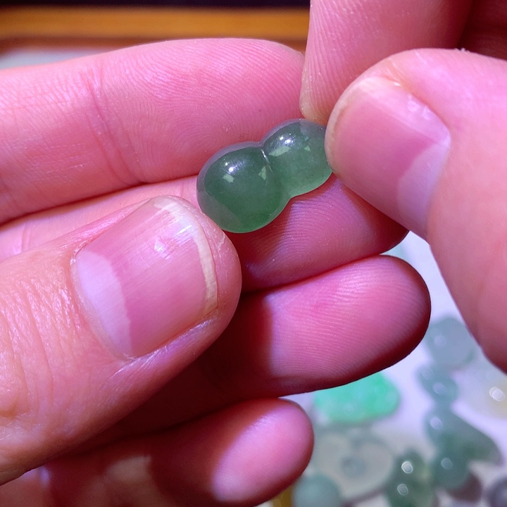 翡翠未镶嵌颈饰天然a货翡翠