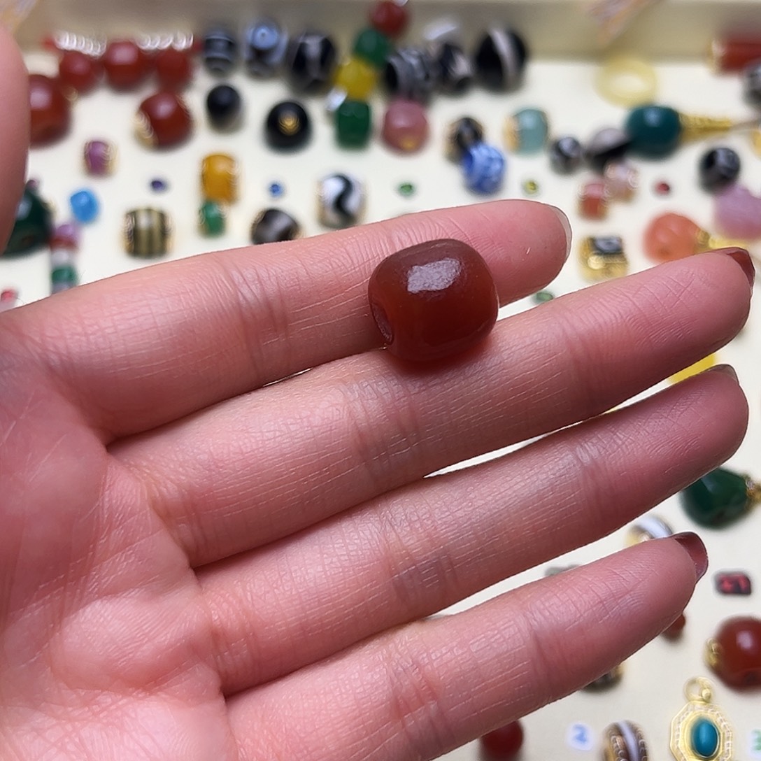 蓦***度玛瑙/玉髓未镶嵌单珠