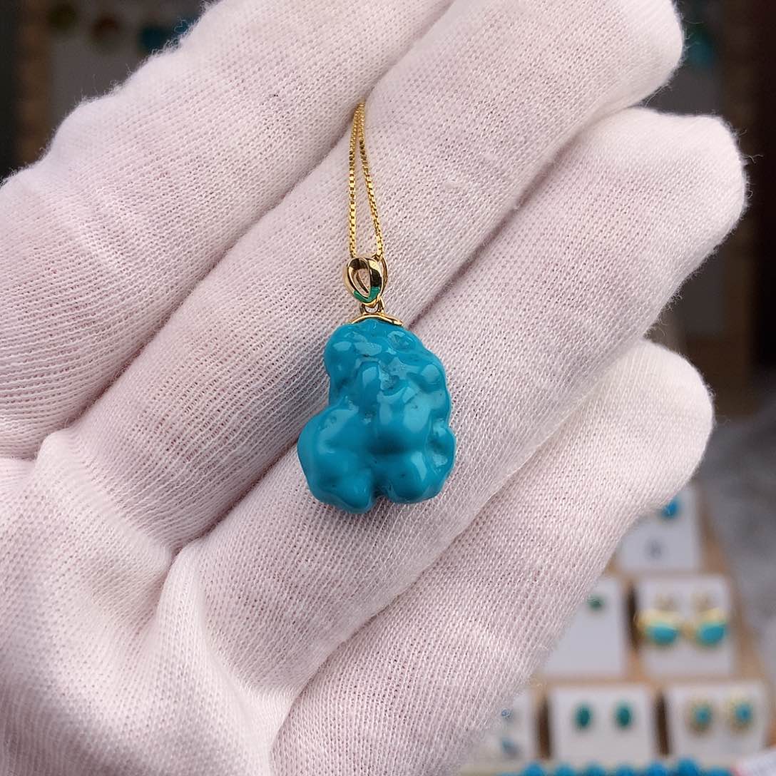 绿松石颈饰18K金镶嵌