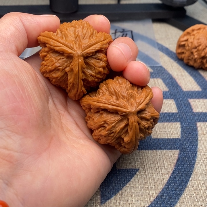 吊坠文玩核桃用****空三棱