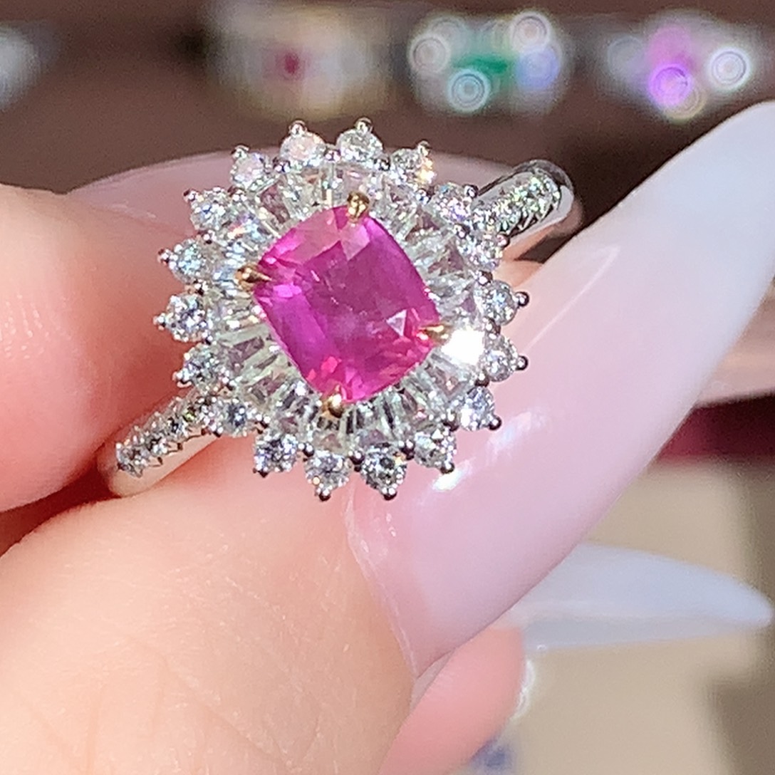 戒指彩色蓝宝石18K金镶嵌1.05ct/天然宝石/七天无理由