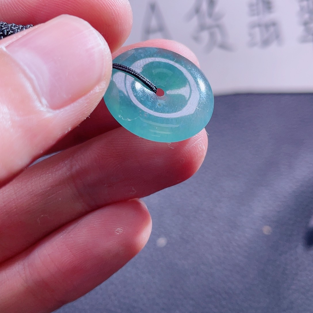 翡翠颈饰未镶嵌999999999