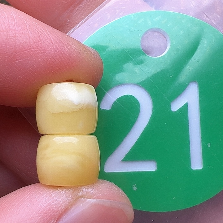 蜜蜡裸石未镶嵌9m m