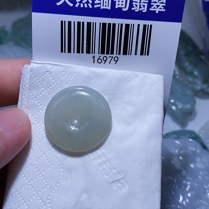 翡翠未镶嵌颈饰天光墟翡翠市场现金代购