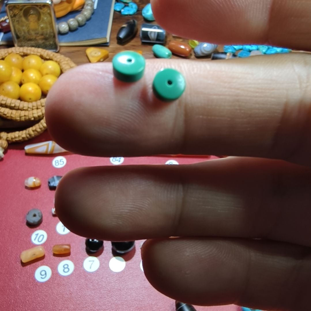 二***蛋玛瑙/玉髓未镶嵌天然原矿玛瑙