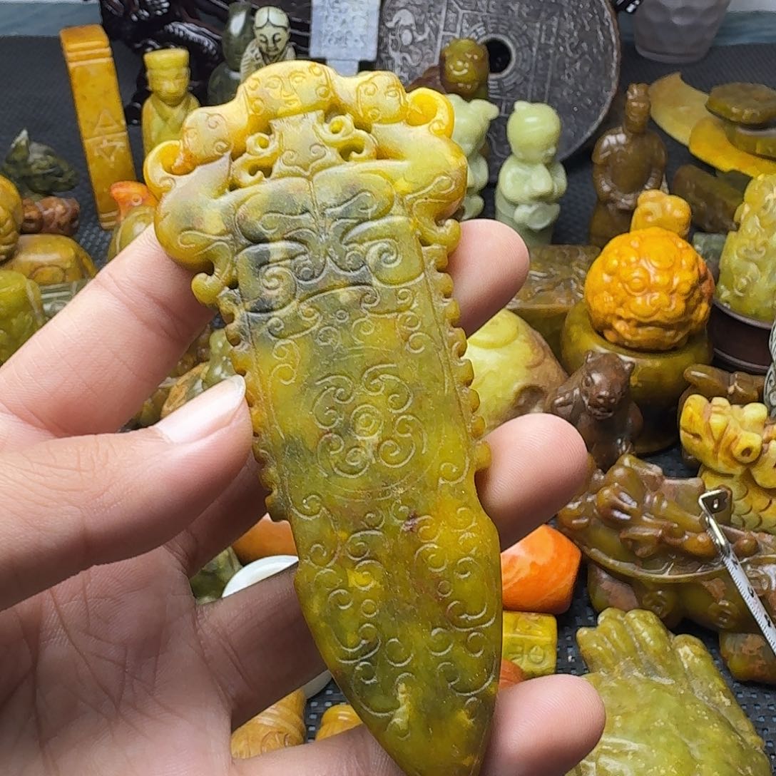 白玉菩提吊坠。。。