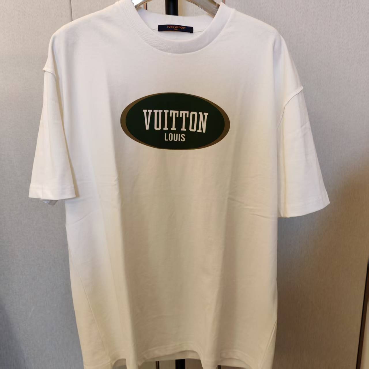 99新 LouisVuitton/路易威登 经典椭圆绿叶T恤 384