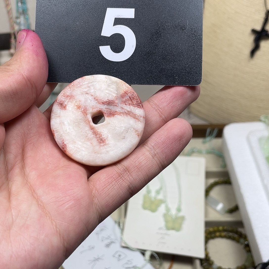 溪***宝蛇纹石玉合金颈饰