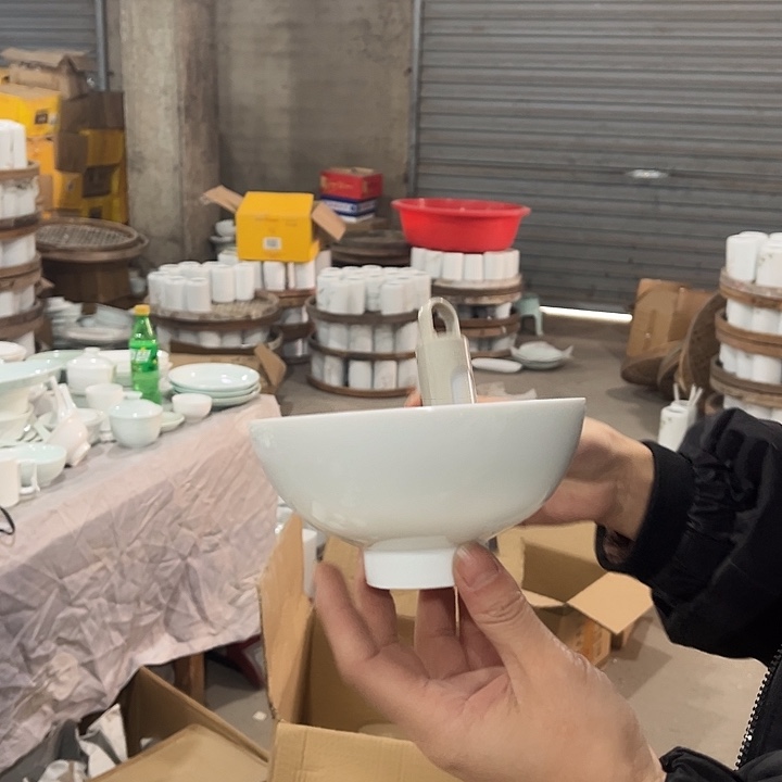 瓷片高白泥五英寸小高脚米饭碗六个，微瑕包邮