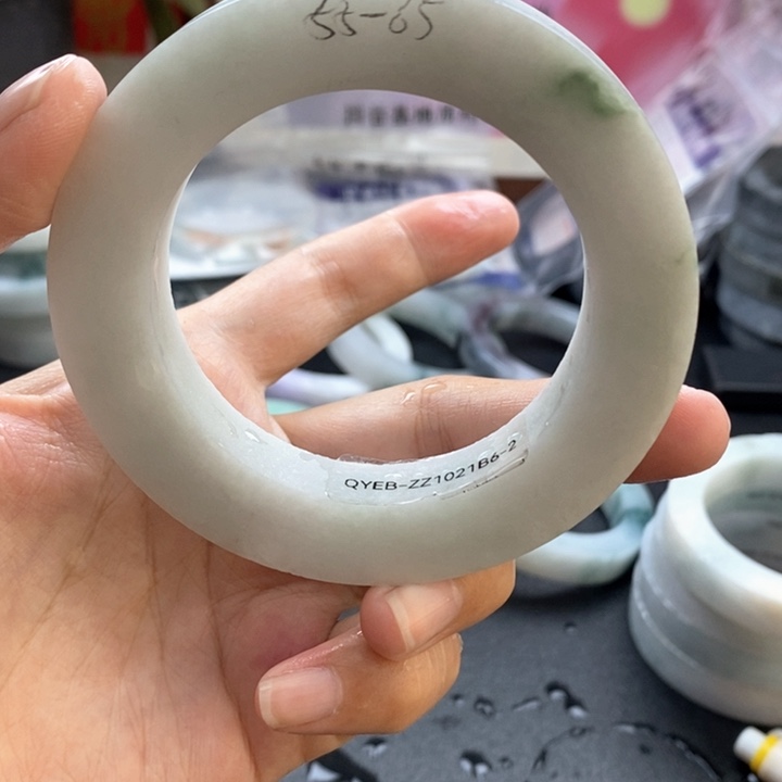 定制翡翠手镯未镶嵌