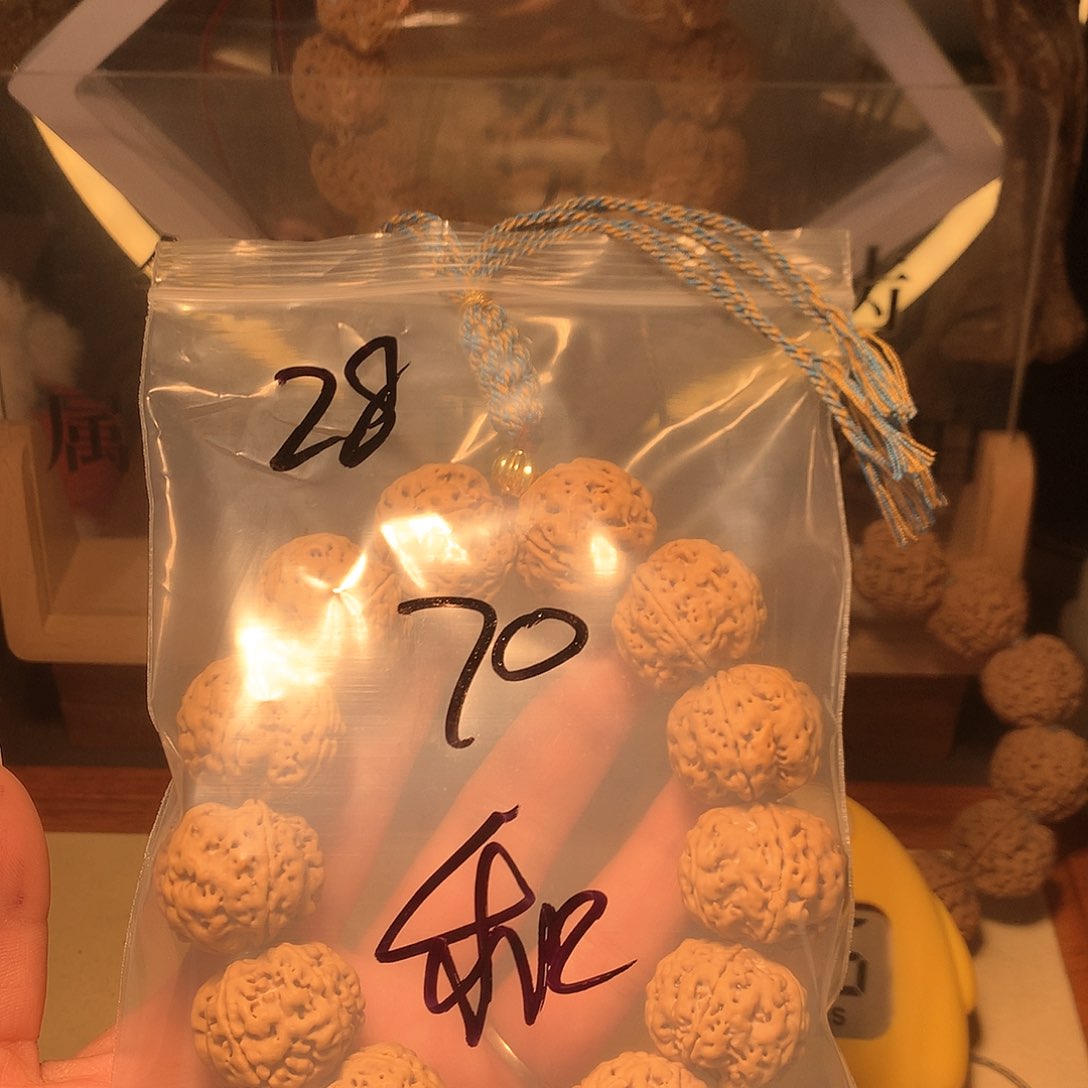 金刚菩提吊坠和****哥28。            