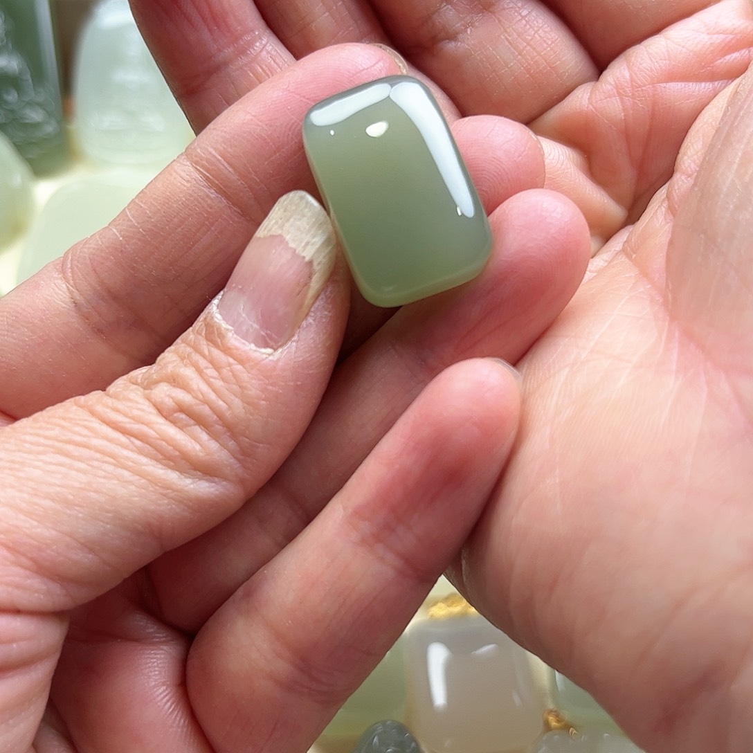 和田玉挂件未镶嵌