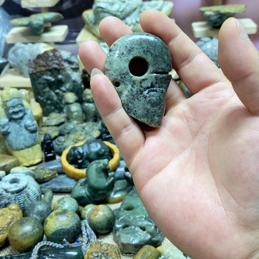 岫岩河磨玉（透闪石质玉）手把未镶嵌