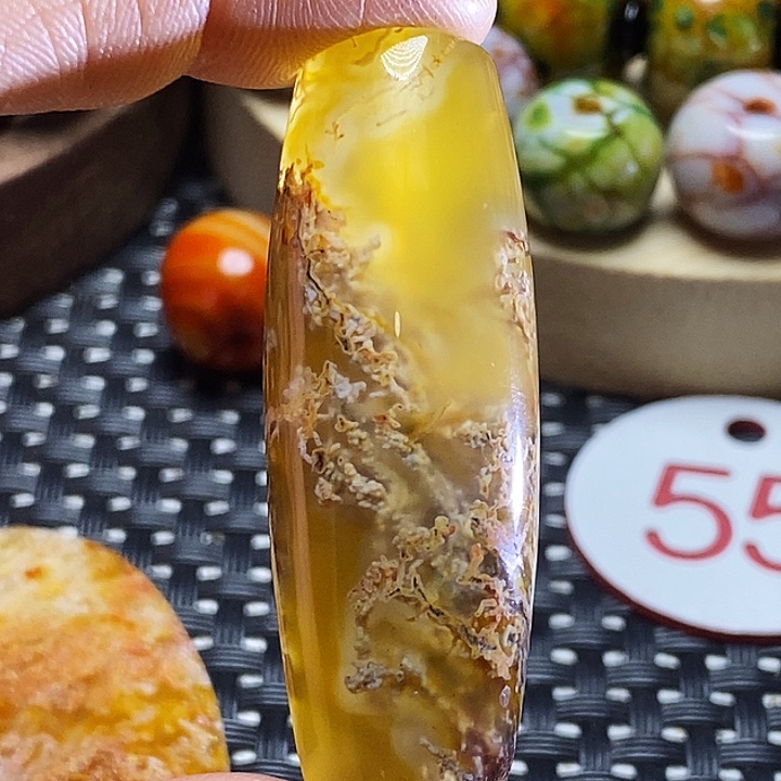 俏***阳玛瑙/玉髓未镶嵌颈饰