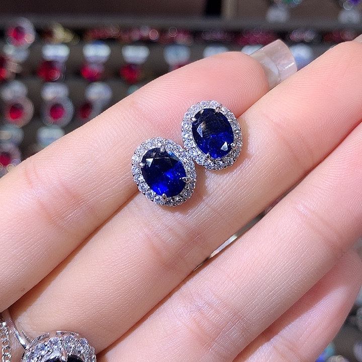 蓝宝石银S925镶嵌耳饰白68