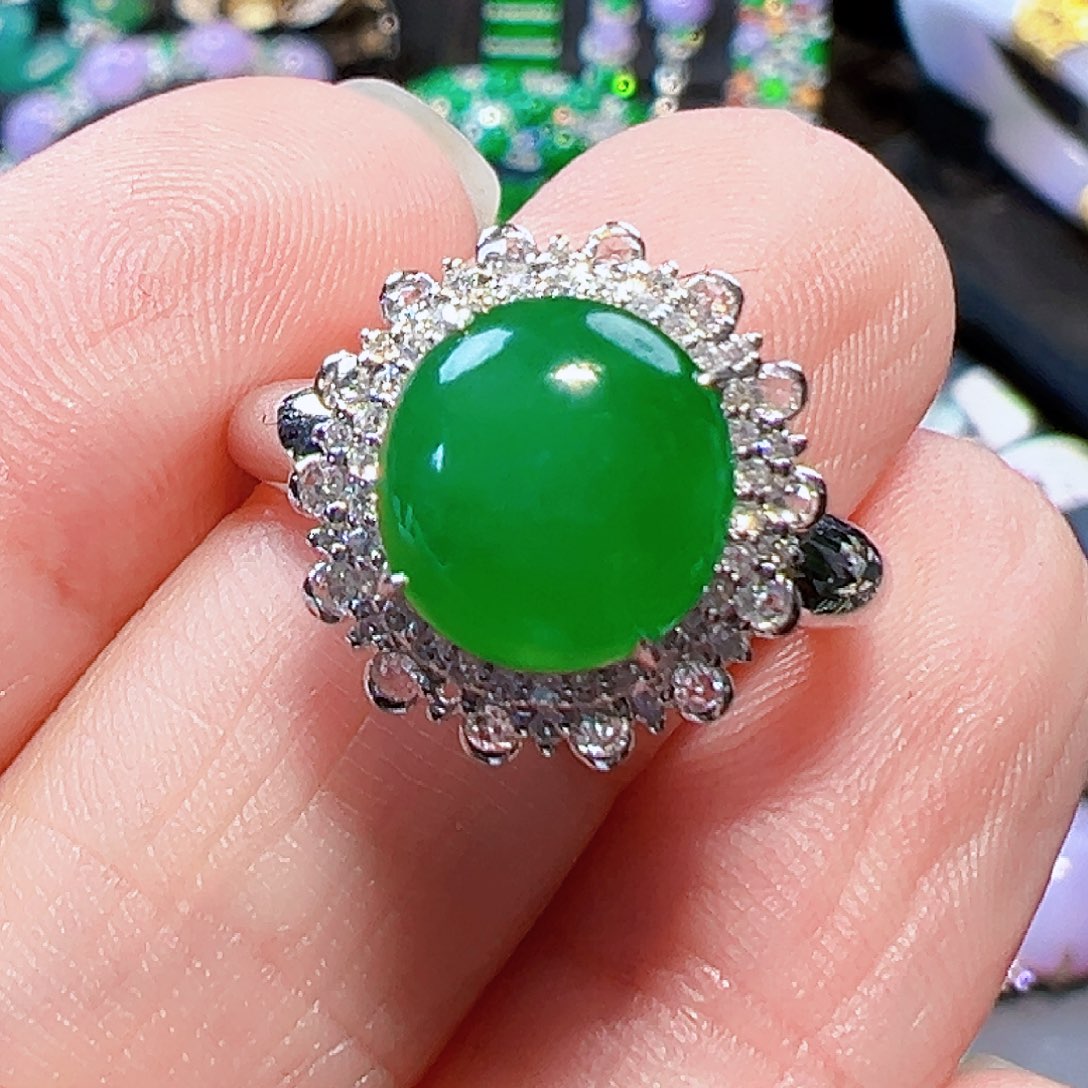 翡翠戒指18K金镶嵌签收后24小时鉴赏期