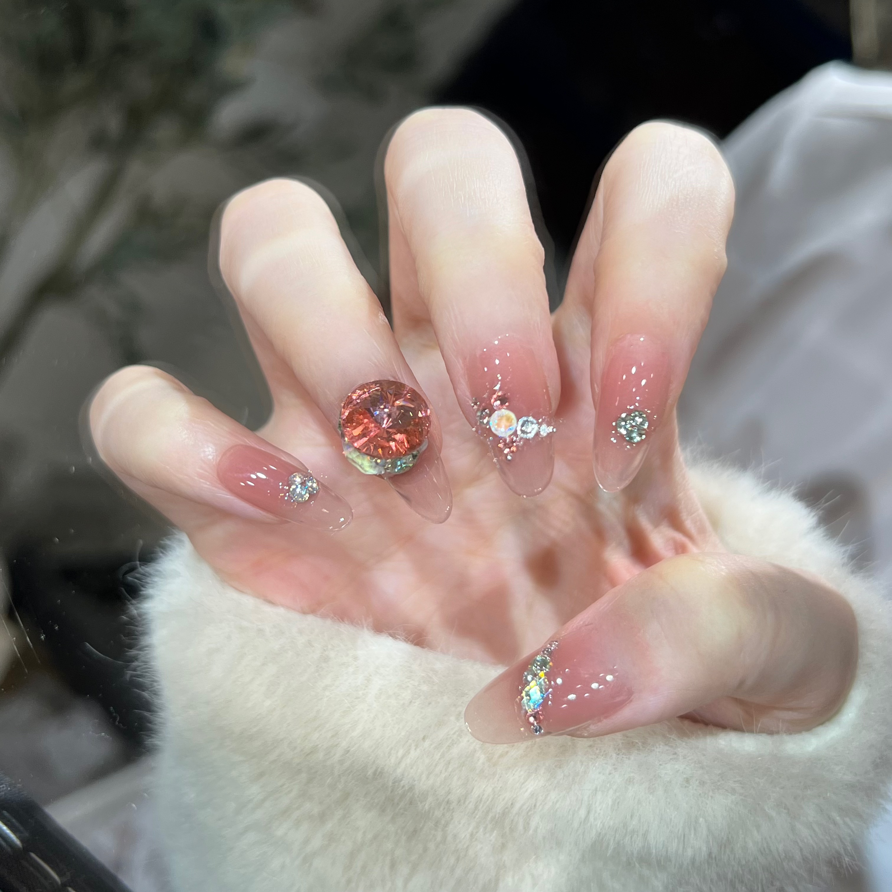 本宫指义【D87/施华】穿戴甲 底色：素蔻腮红