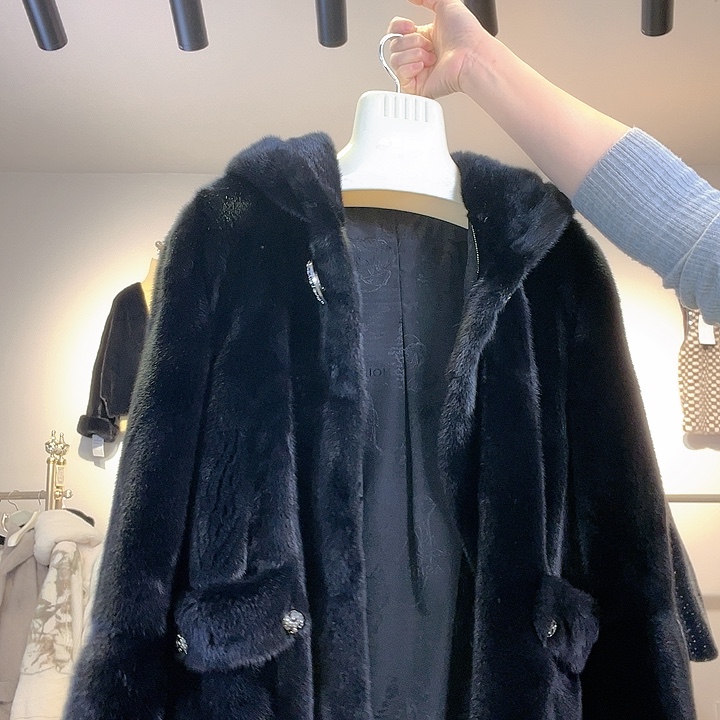 皮草大衣外套黑色