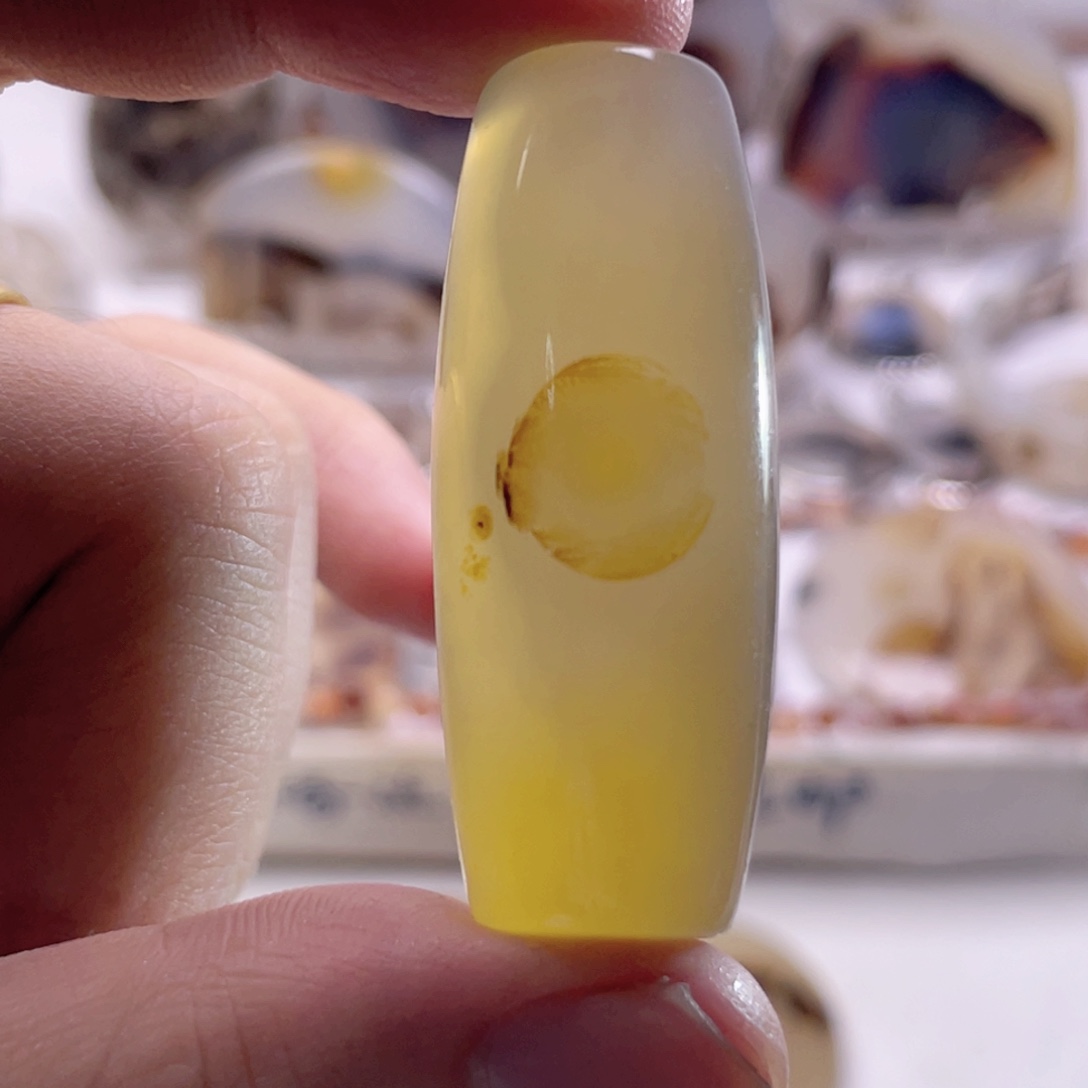 玛瑙/玉髓未镶嵌珠宝奇石