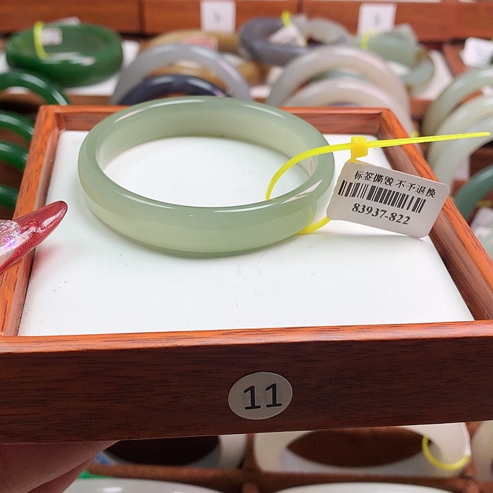 和田玉手镯未镶嵌51