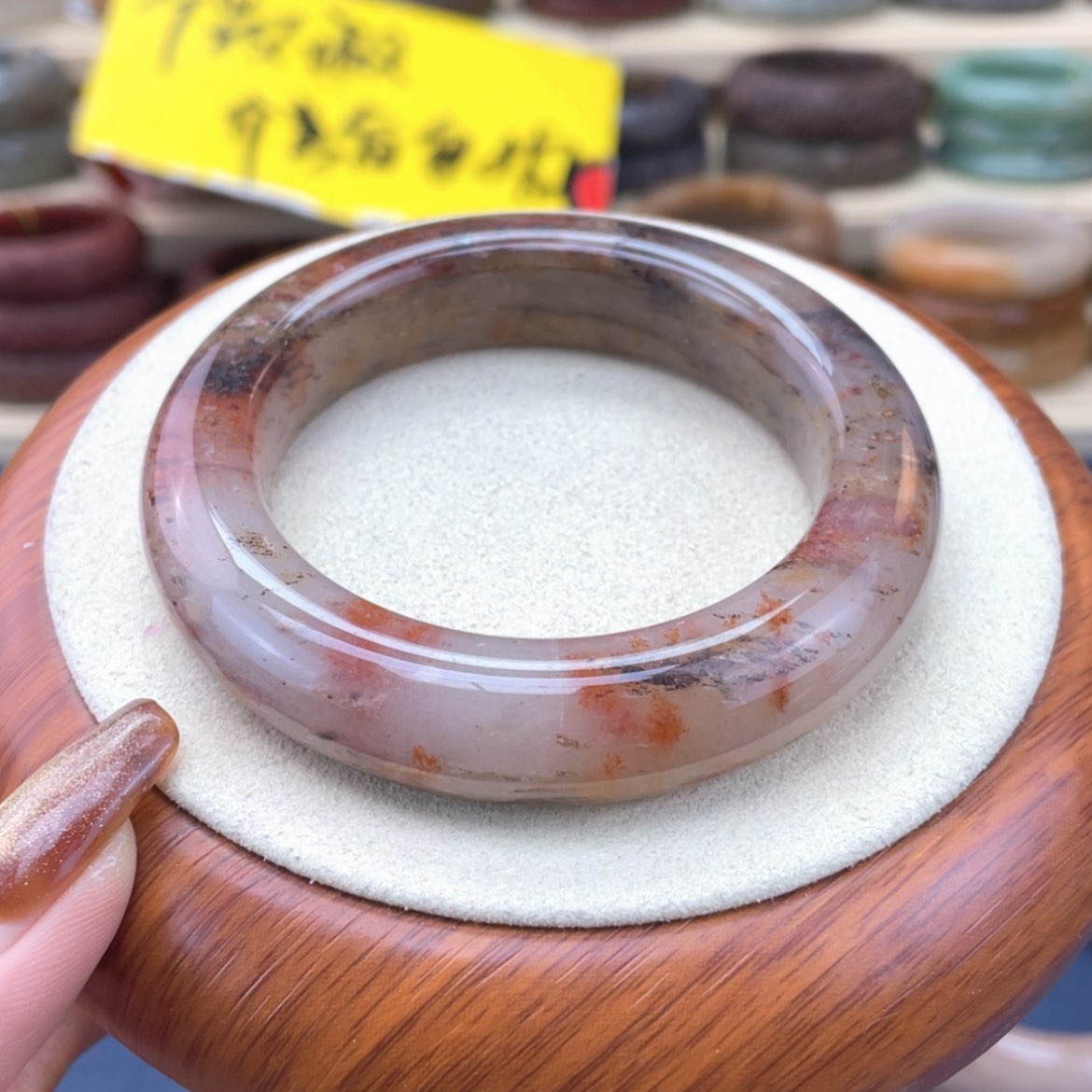 【闪购商品】石英质玉手镯未镶嵌