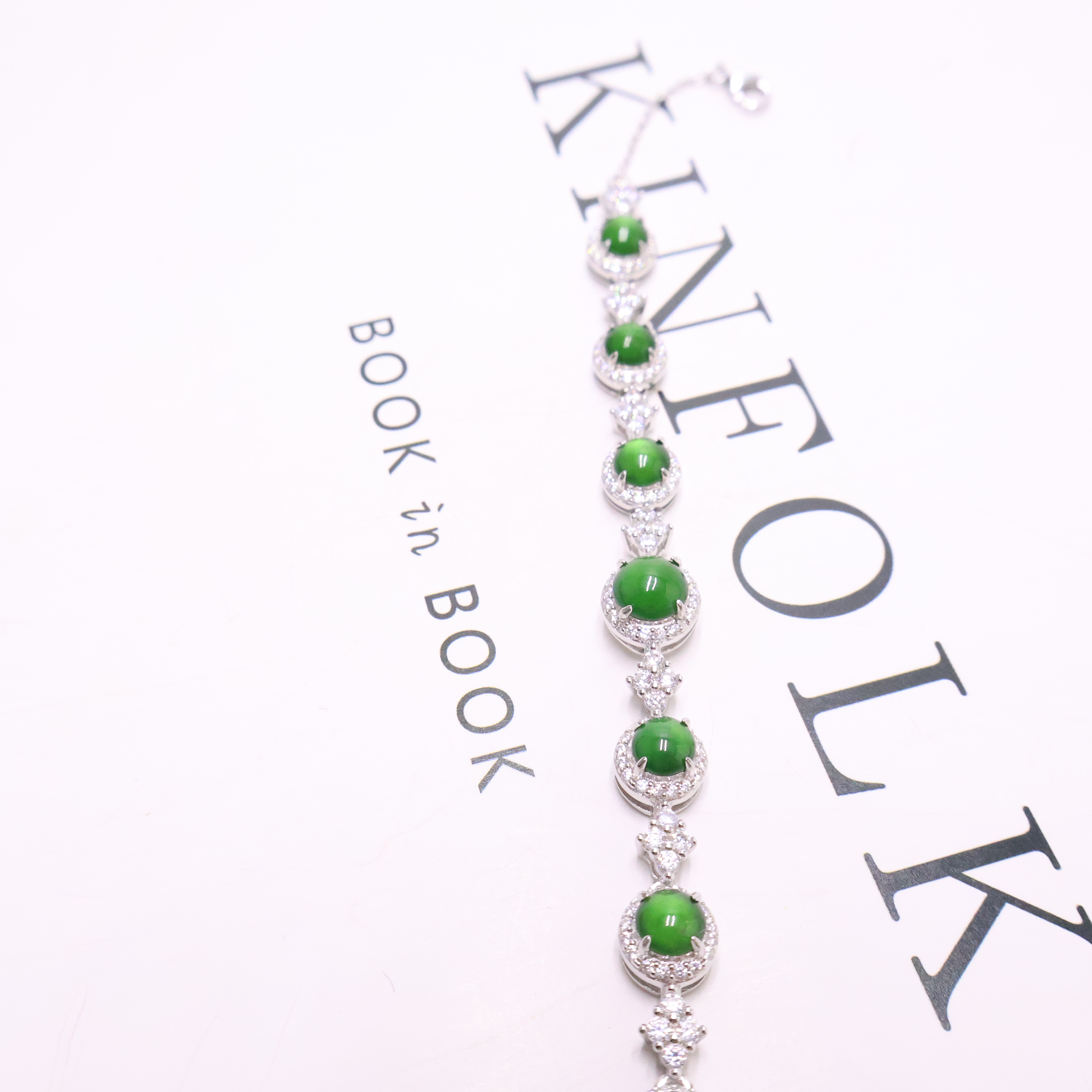 王宝宝翡翠.天然A货翡翠7颗蛋面手链.裸石5mm.银镶.时尚轻奢