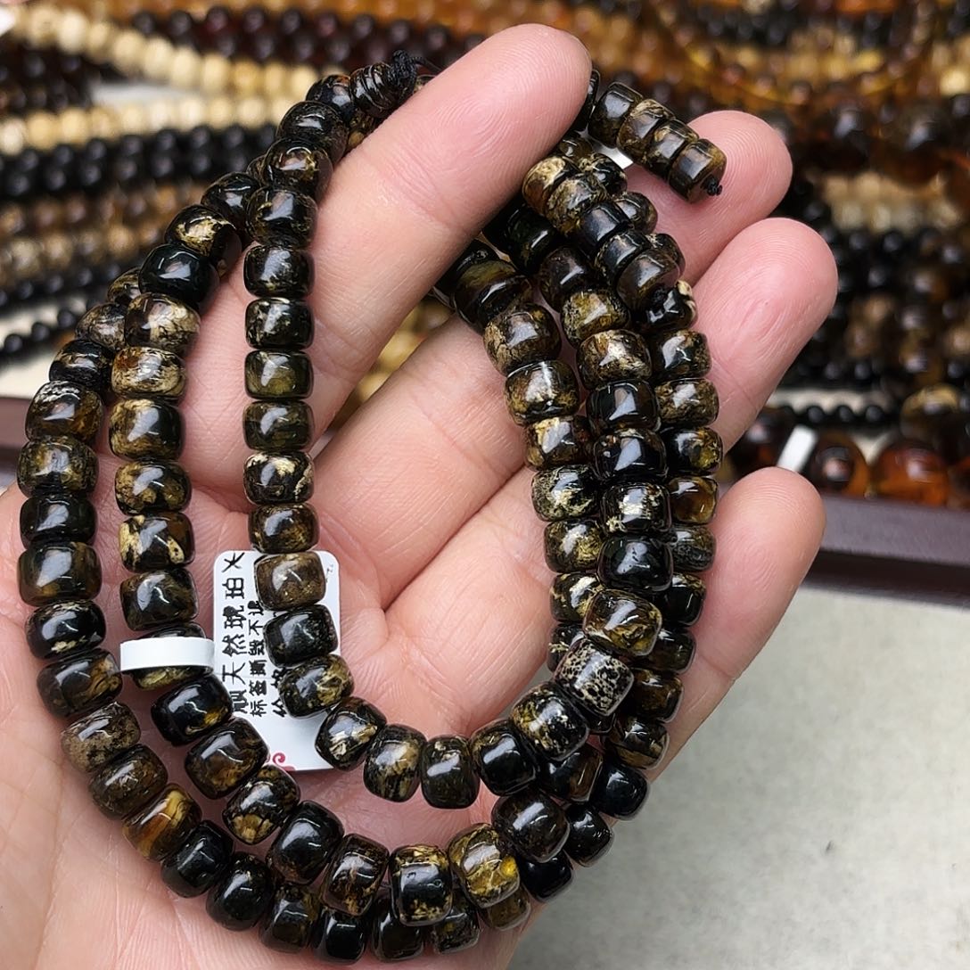 阿***睿琥珀未镶嵌裸石八91583