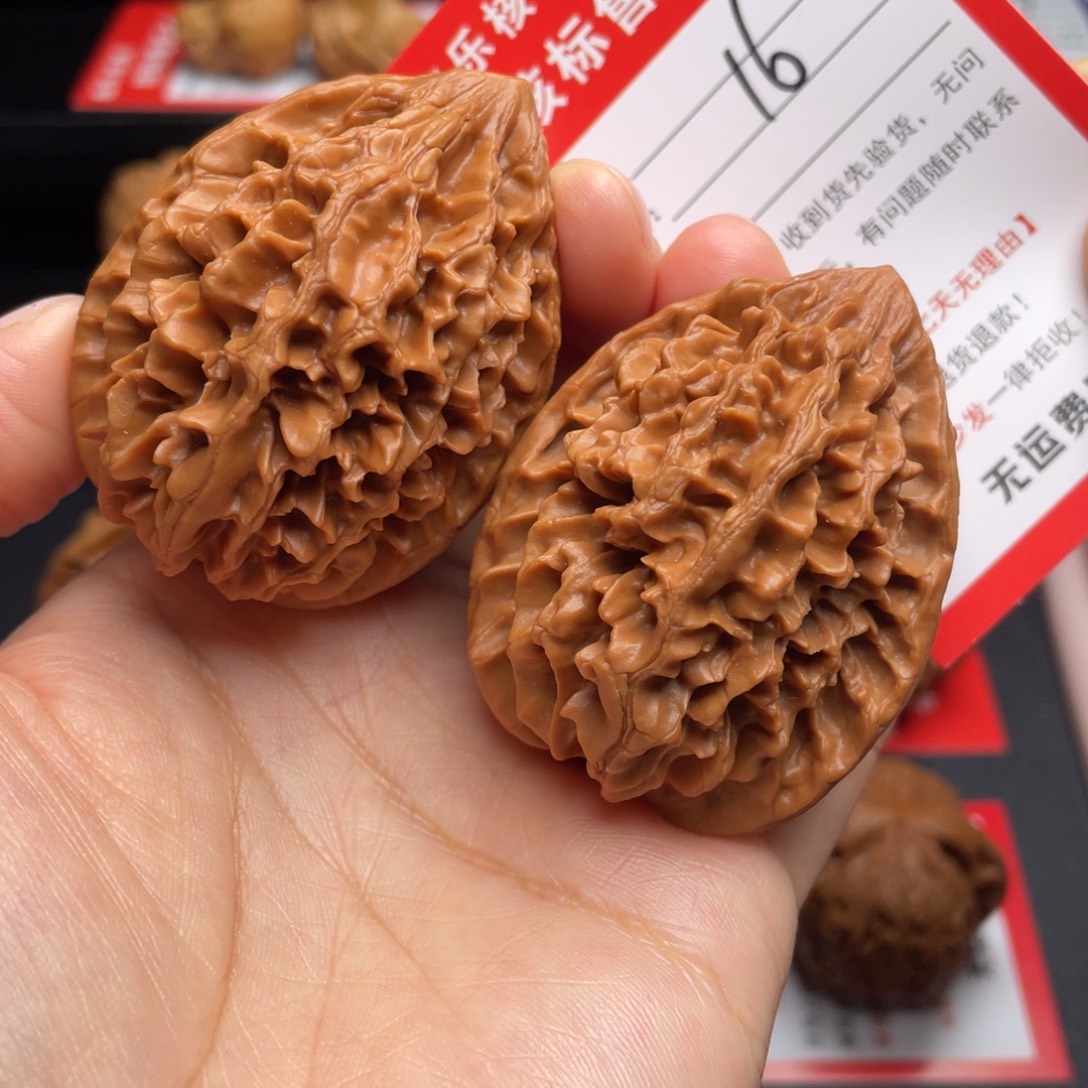 文玩核桃把件招财鼠42尺58克