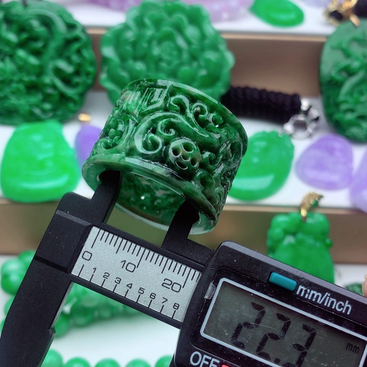 翡翠未镶嵌戒指戒指