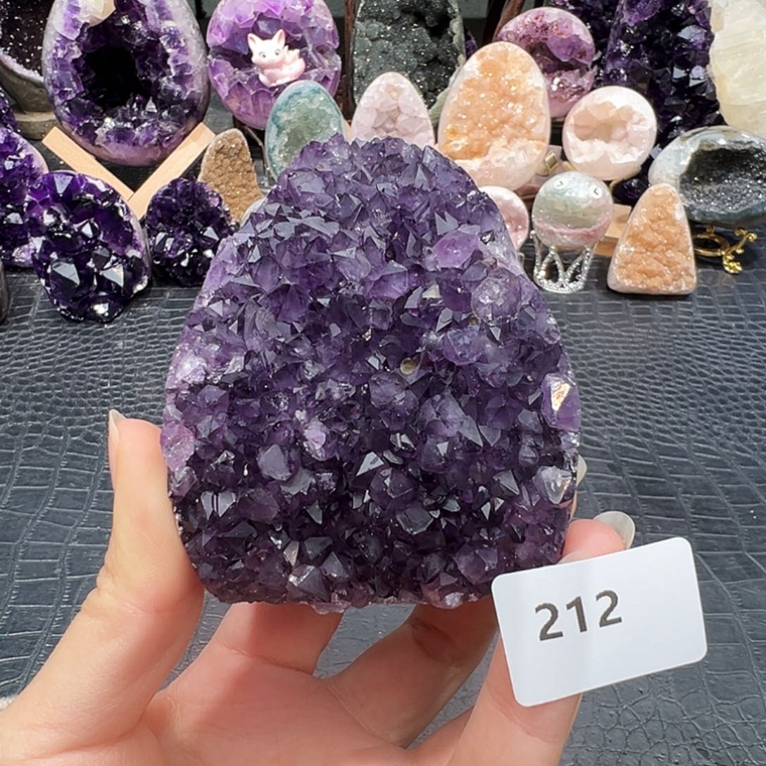 紫晶未镶嵌珠宝半成品