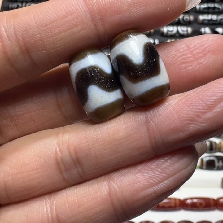 枸***叔玛瑙/玉髓未镶嵌颈饰