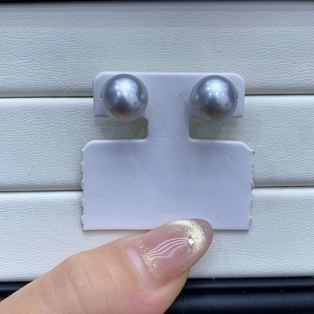 海水珍珠耳饰18K金镶嵌10到11点位