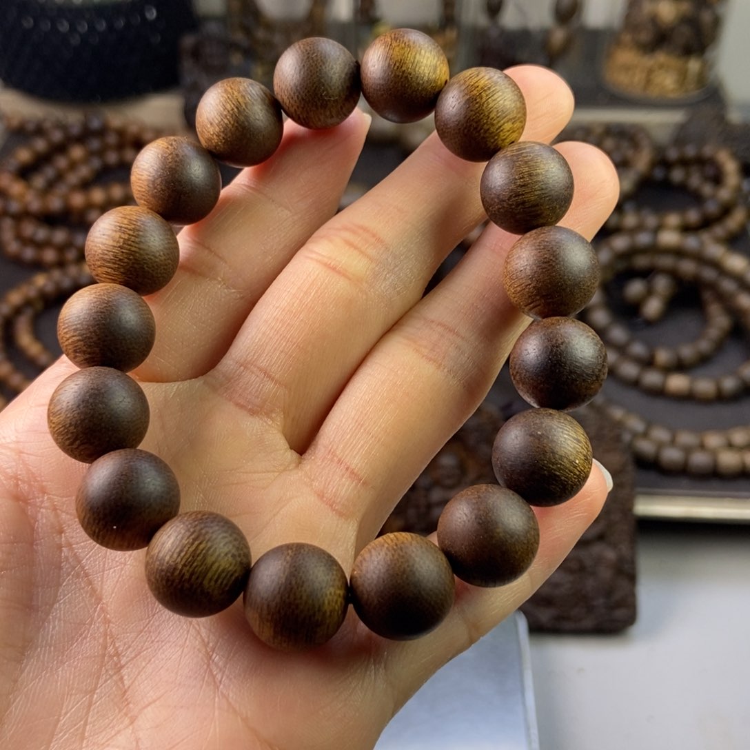 沉香手串追***简越南芽庄白