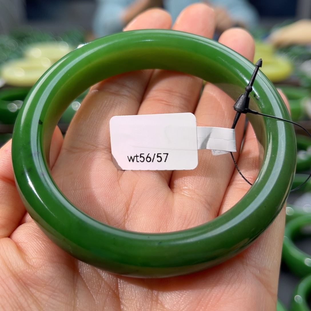 和田玉（碧玉）手镯未镶嵌