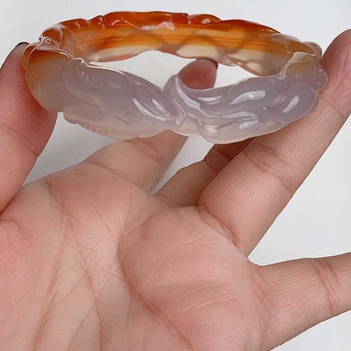 玛瑙/玉髓手镯未镶嵌