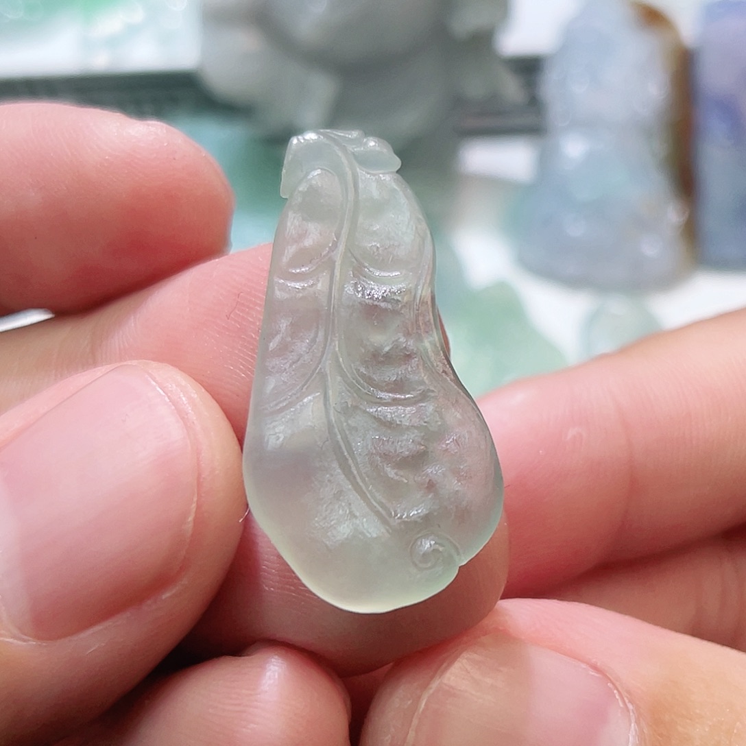 定制翡翠未镶嵌天然翡翠A货