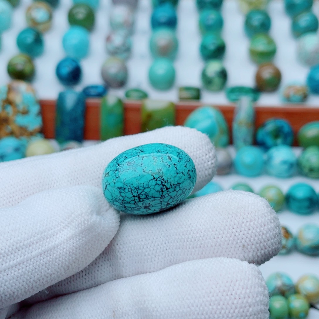 未镶嵌绿松石珠宝奇石