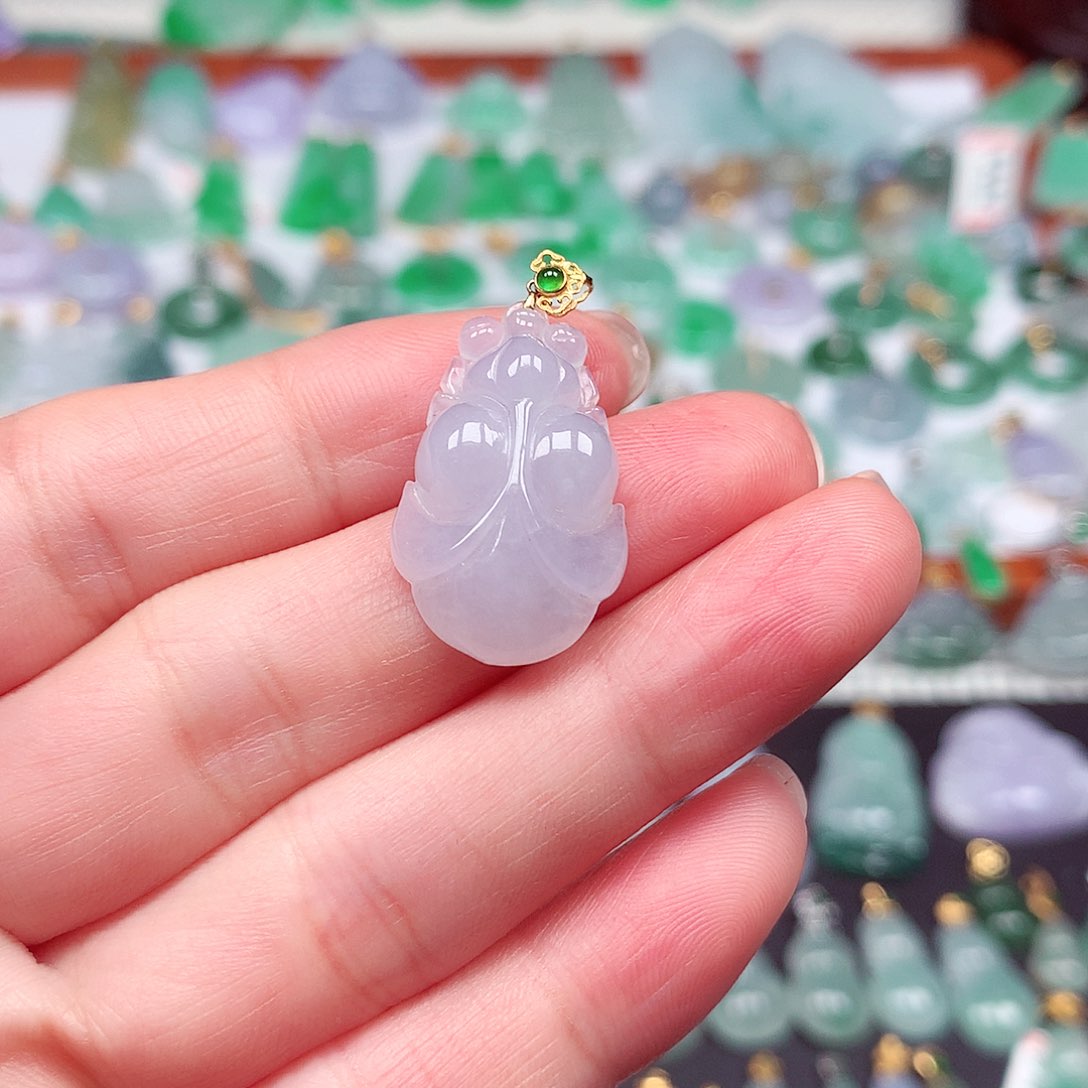 翡翠颈饰18K金镶嵌天然翡翠A货