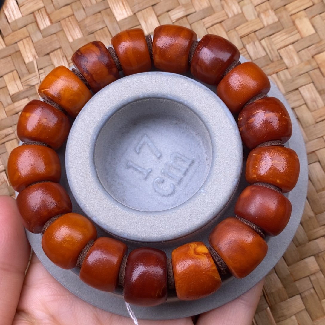 蜜蜡裸石未镶嵌蜜蜡