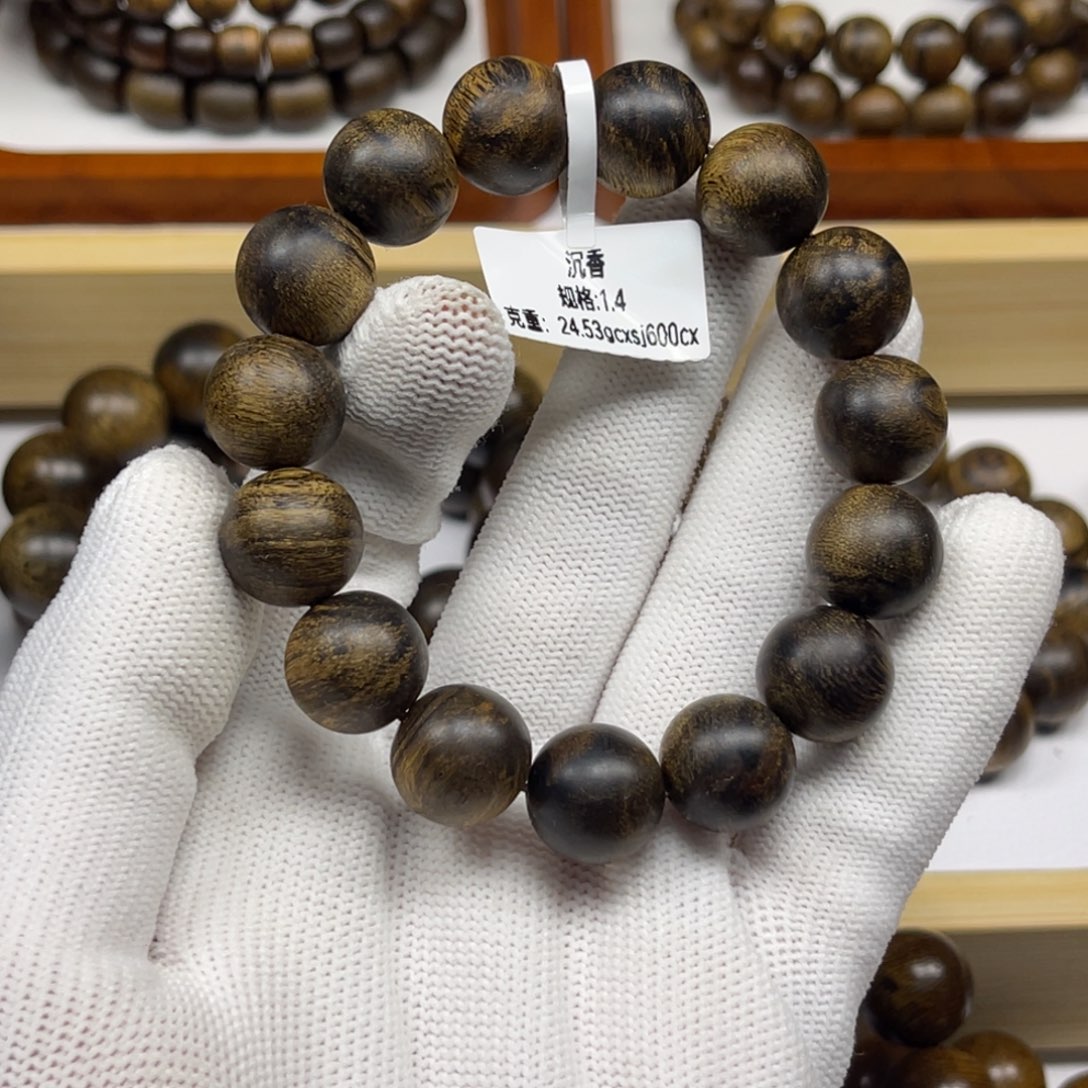 摆***人手串沉香越南芽庄白棋楠