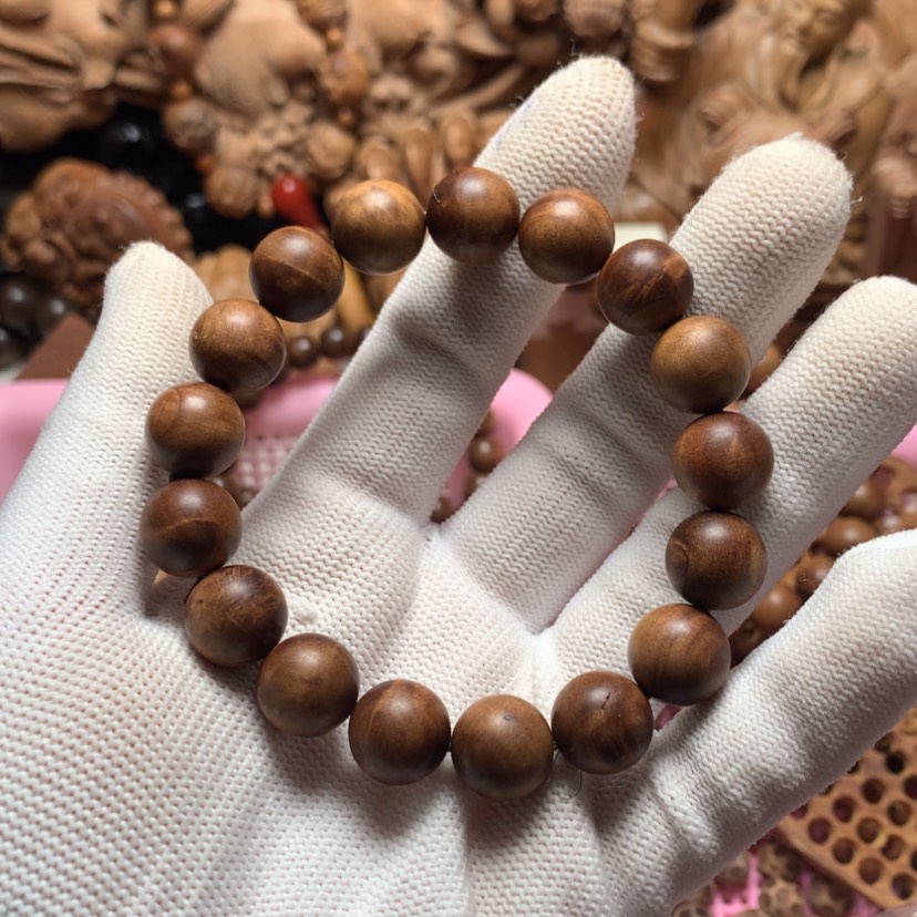 【闪购商品】檀香木手串/手链R***。檀香手串1.2老东家瑕疵