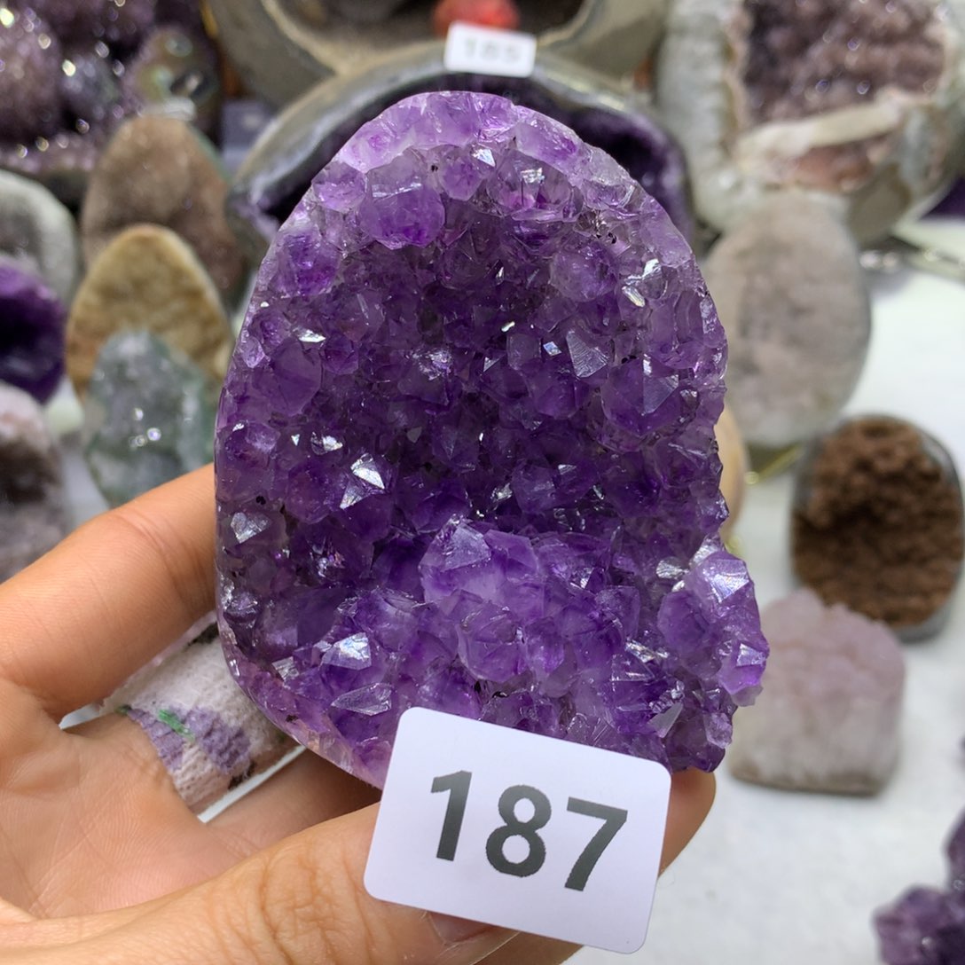 紫晶大型摆件（非配饰）未镶嵌王****锦