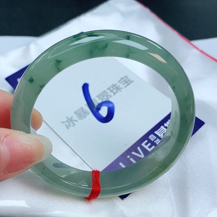翡翠手镯未镶嵌缅甸天然a货翡翠