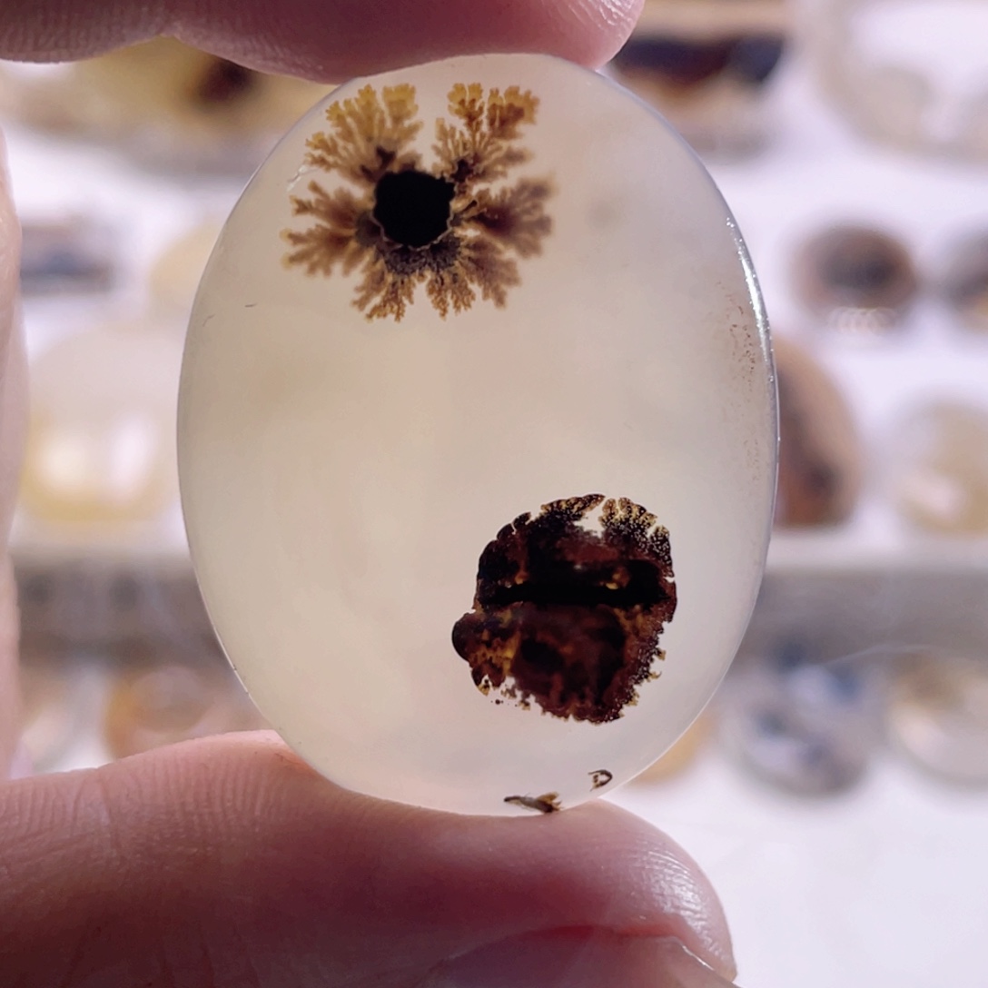 玛瑙/玉髓未镶嵌珠宝奇石