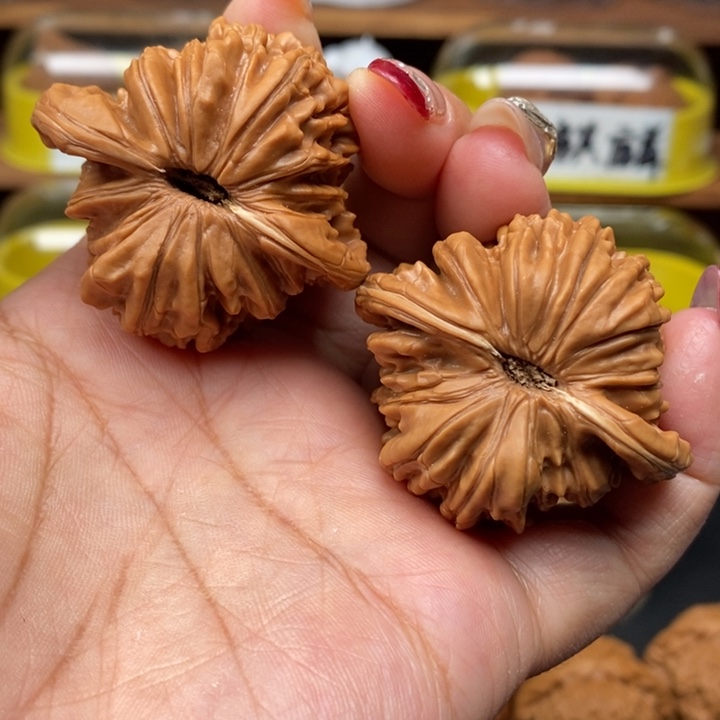 文玩核桃吊坠勇**峰46四座楼