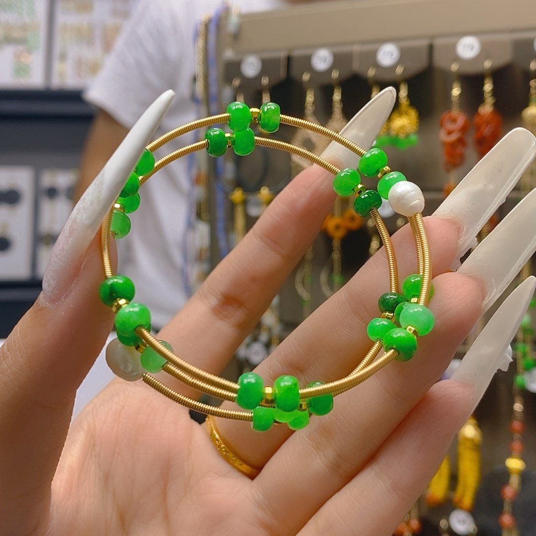 翡翠合金耳饰翡翠