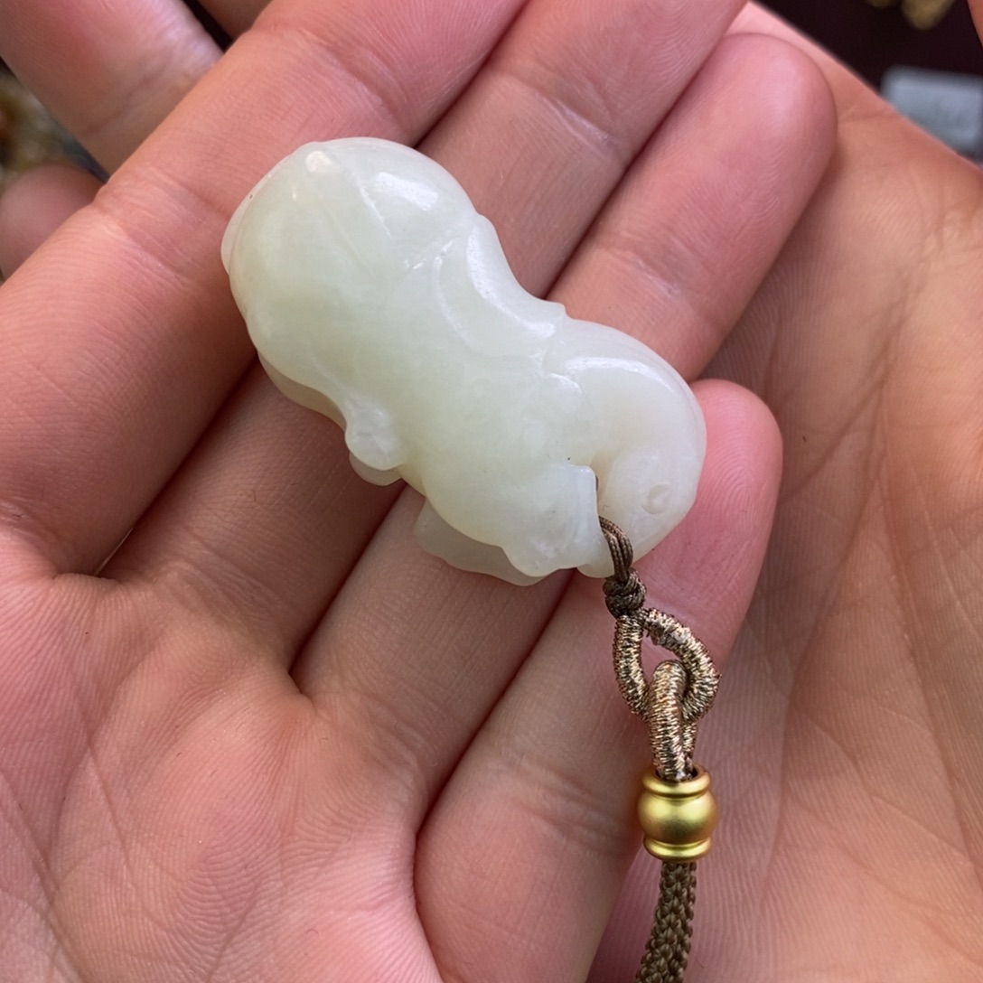 和田玉颈饰未镶嵌